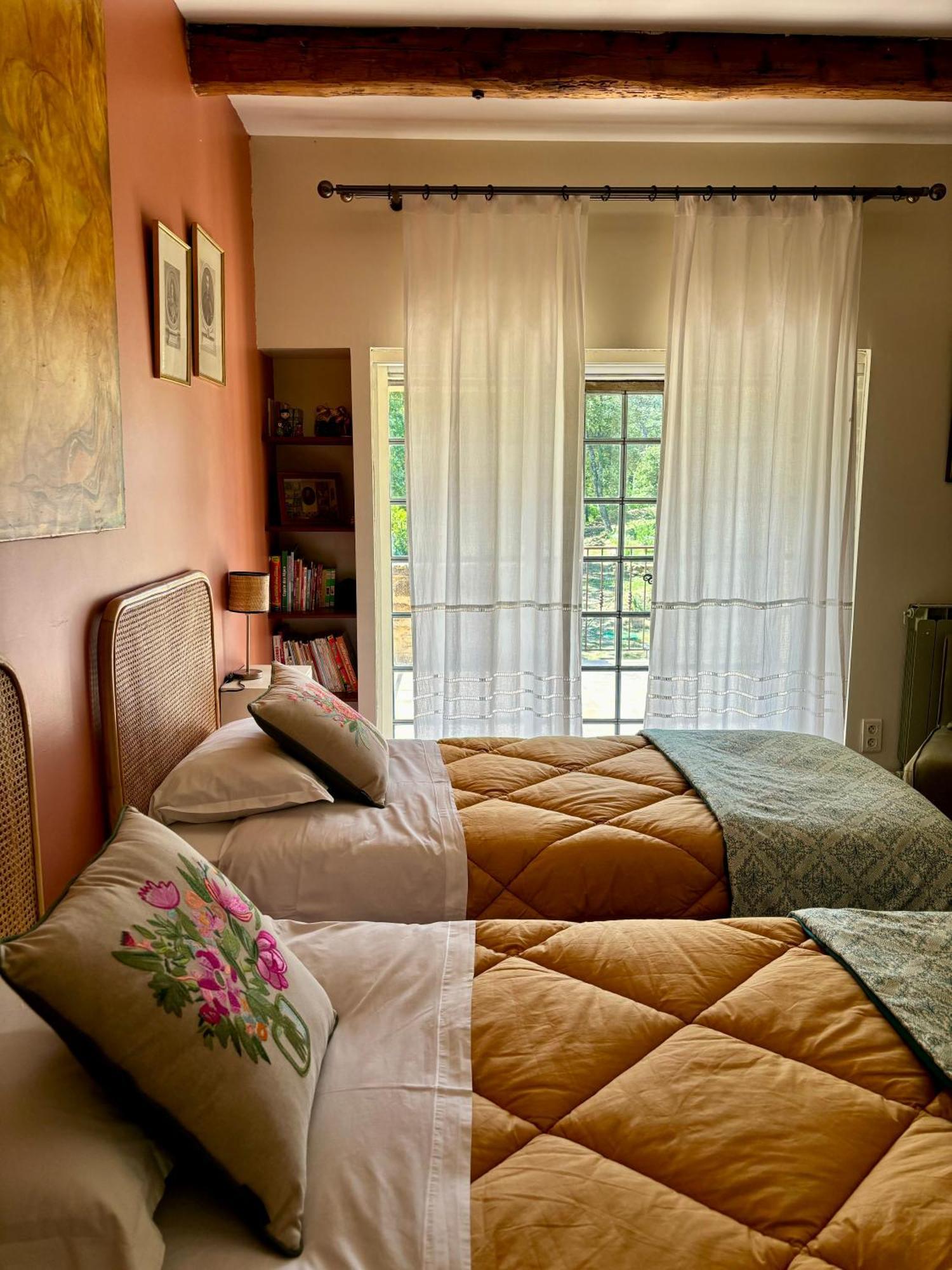Bed and Breakfast Domaine Du Commandeur Mondragon Esterno foto