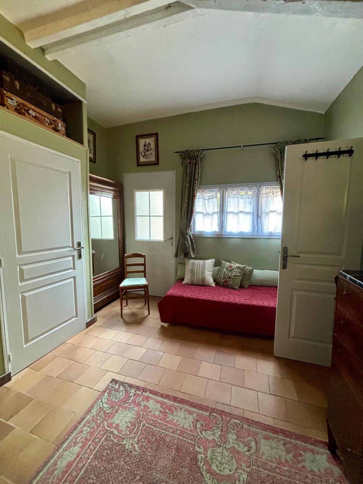Bed and Breakfast Domaine Du Commandeur Mondragon Esterno foto